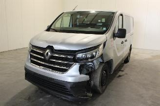 Coche accidentado Renault Trafic  2024/3