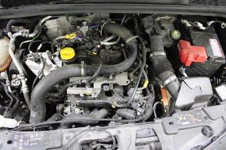 Renault Clio  picture 15