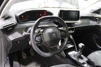 Peugeot 208  picture 11