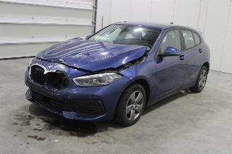 Damaged car BMW 1-serie 116 2023/3