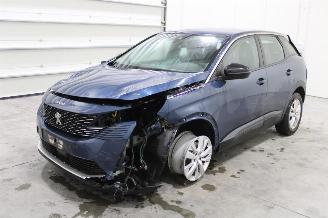 Vaurioauto  passenger cars Peugeot 3008  2021/11