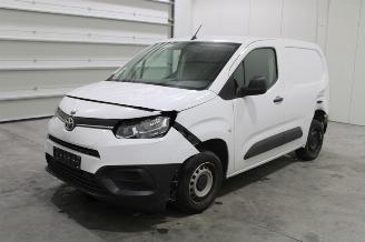 skadebil auto Toyota ProAce CITY 2023/1