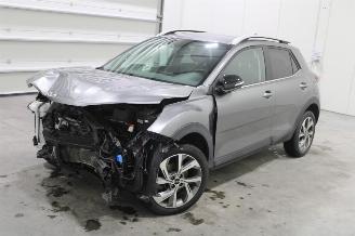 Unfallwagen Kia Stonic  2025/4