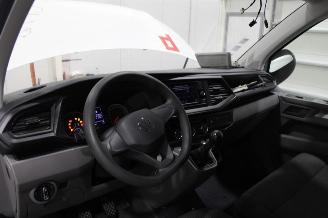Volkswagen Transporter T6 picture 10