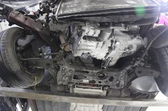 Volkswagen Golf  picture 17