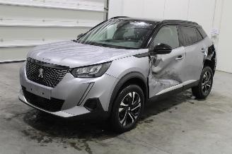Coche accidentado Peugeot 2008  2023/6