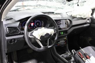 Volkswagen T-Cross  picture 11