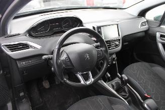 Peugeot 2008  picture 8