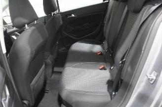 Peugeot 308  picture 12