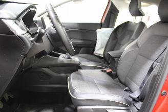 Renault Captur  picture 10