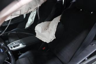 BMW iX1  picture 11