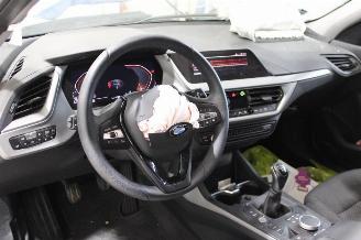 BMW 1-serie 116 picture 10
