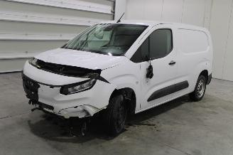 uszkodzony samochody osobowe Fiat Doblo  2025/8
