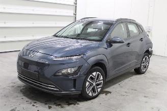 Damaged car Hyundai Kona  2022/10