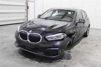 Vrakbiler auto BMW 1-serie 116 2024/6