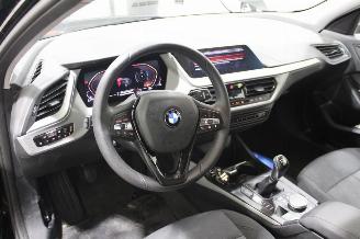 BMW 1-serie 116 picture 10
