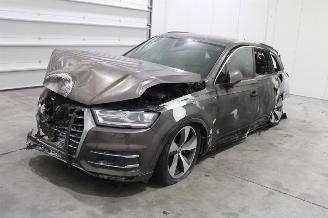 demontáž osobní automobily Audi Q7  2018/9