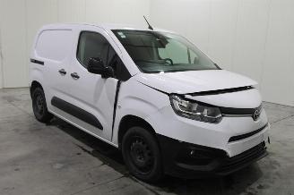 Toyota ProAce City picture 2