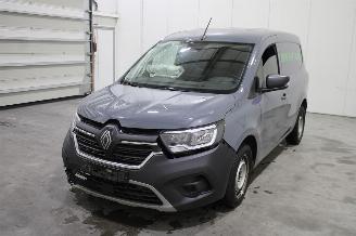 krockskadad bil auto Renault Kangoo  2025/7