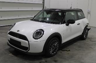 krockskadad bil auto Mini Cooper C 2024/9