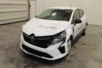 škoda osobní automobily Renault Clio  2024/4