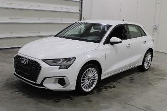 Schadeauto Audi A3  2021/5