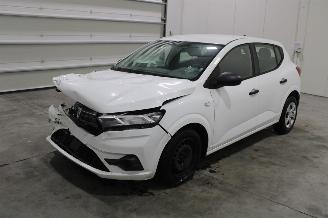 krockskadad bil auto Dacia Sandero  2021/8