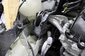 Peugeot 208  picture 22
