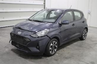 Vaurioauto  passenger cars Hyundai I-10 i10 2024/1