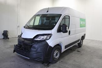krockskadad bil auto Peugeot Boxer  2025/11