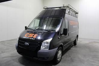 Damaged car Ford Transit  2013/5