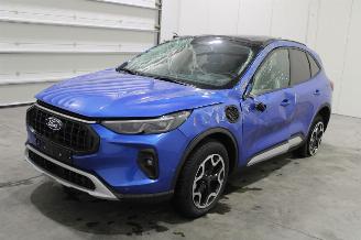 krockskadad bil auto Ford Kuga  2025/10