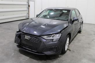 Schadeauto Audi A3  2022/3