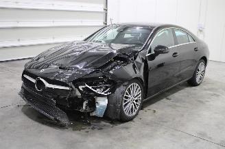 krockskadad bil auto Mercedes Cla-klasse CLA 180 2023/5