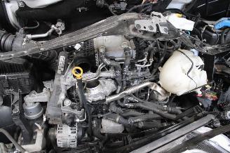 Volkswagen Transporter T6 picture 13