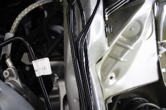 Peugeot 208  picture 16
