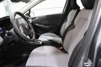 Renault Clio  picture 10