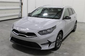 skadebil auto Kia Cee d cee'd Sporty Wagon 2025/10