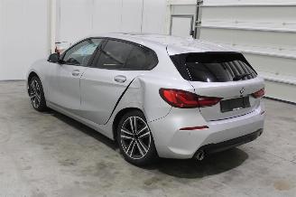 BMW 1-serie 118 picture 4