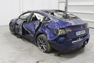 Tesla Model 3  picture 4