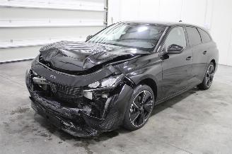 Voiture accidenté Peugeot e-308  2025/10