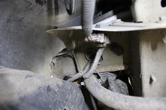 Peugeot 208  picture 19