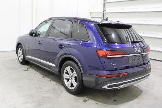 Audi Q7  picture 4