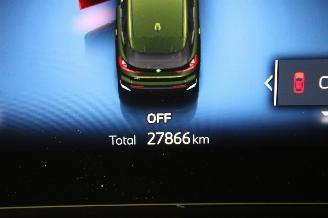 BMW iX1  picture 12