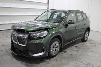 Schadeauto BMW iX1  2024/2