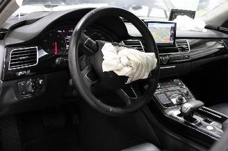 Audi A8  picture 10