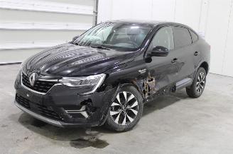 skadebil auto Renault Arkana  2023/4