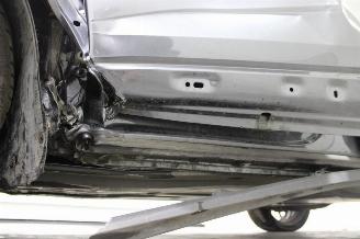 Audi Q3  picture 16