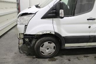 Ford Transit  picture 5