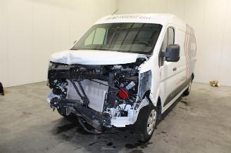 krockskadad bil auto Renault Master  2025/10